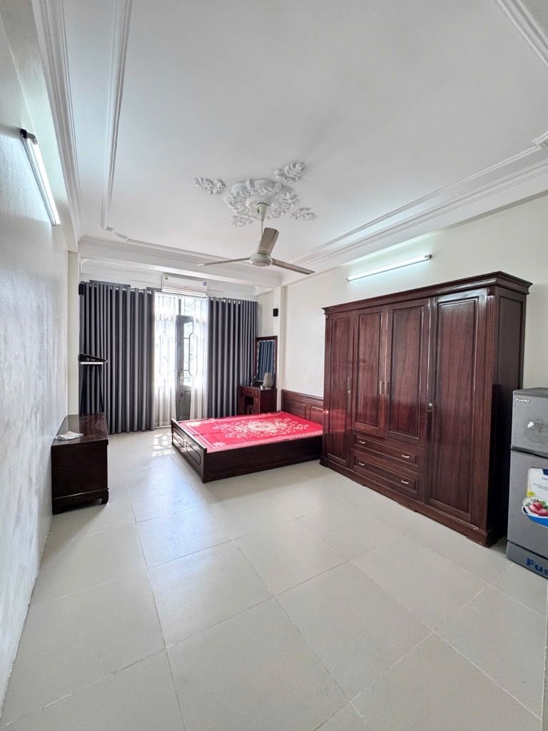 Bán nhà Đền Lừ 1 - diện tích 30m2 6 tầng - Ô TÔ TRÁNH - giá 15,8 tỷ