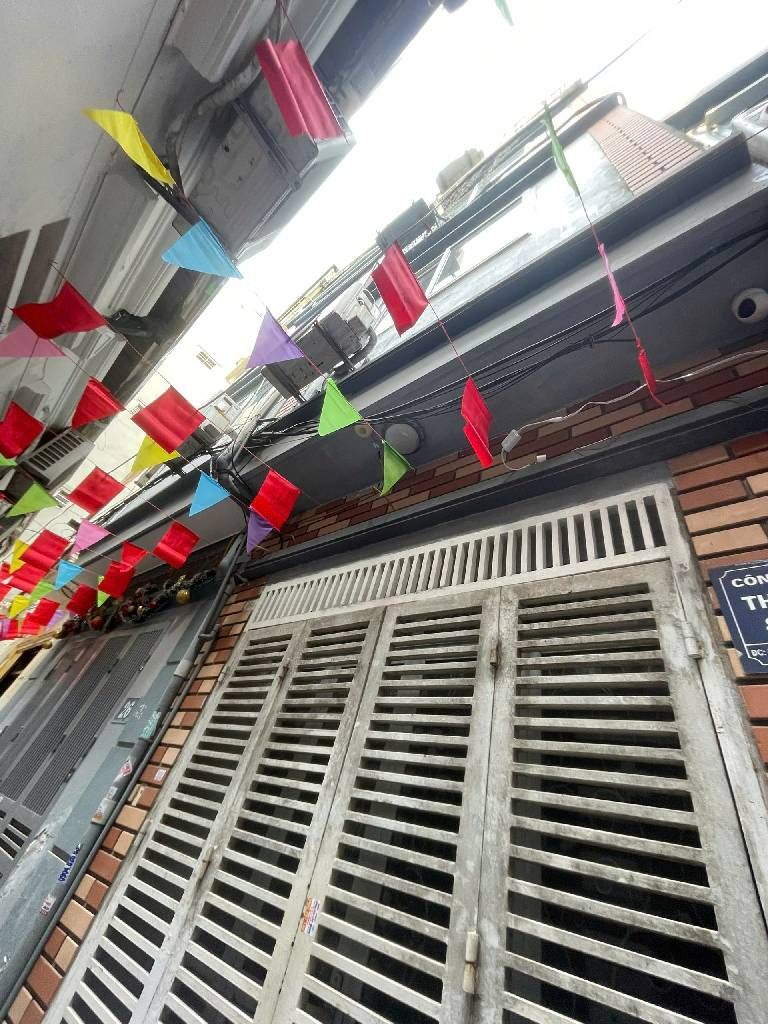 Bán nhà Lĩnh Nam - diện tích 21.9m2 4 tầng - ô tô tránh - giá 5,4 tỷ