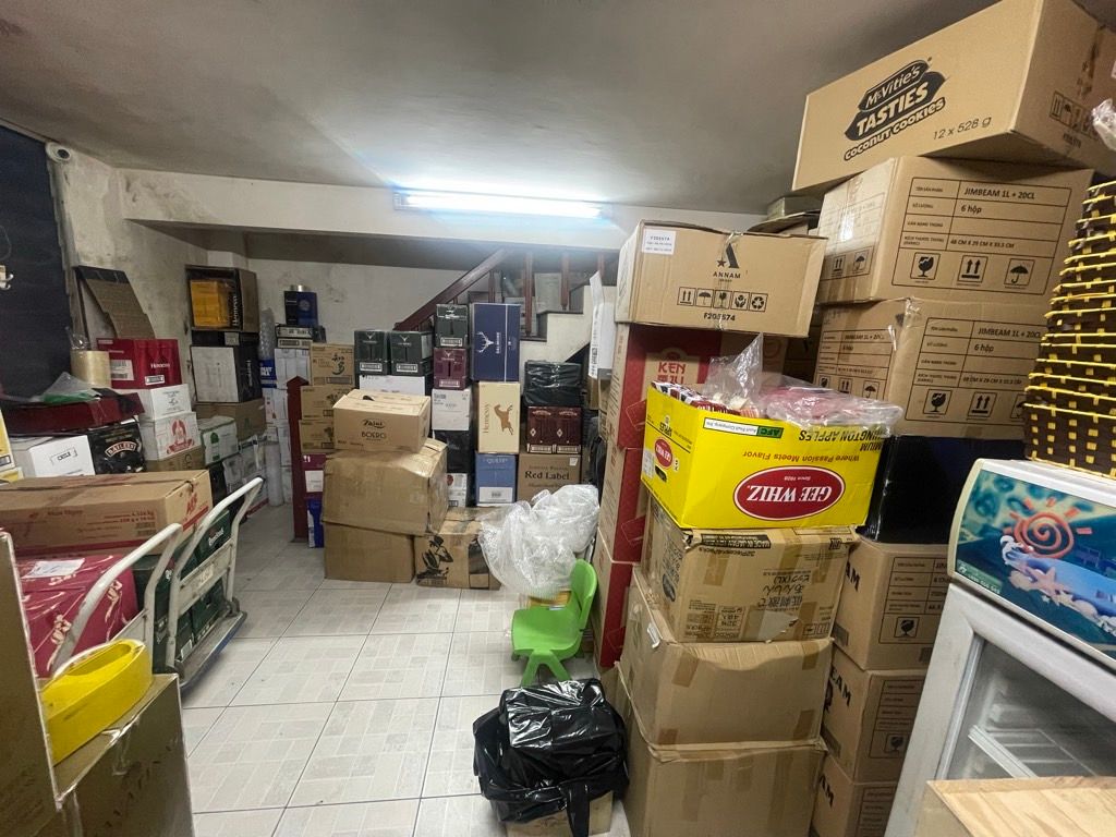 Bán nhà Hai Bà Trưng - diện tích 28m2 2 tầng - ô tô đỗ cửa - giá 4,9 tỷ