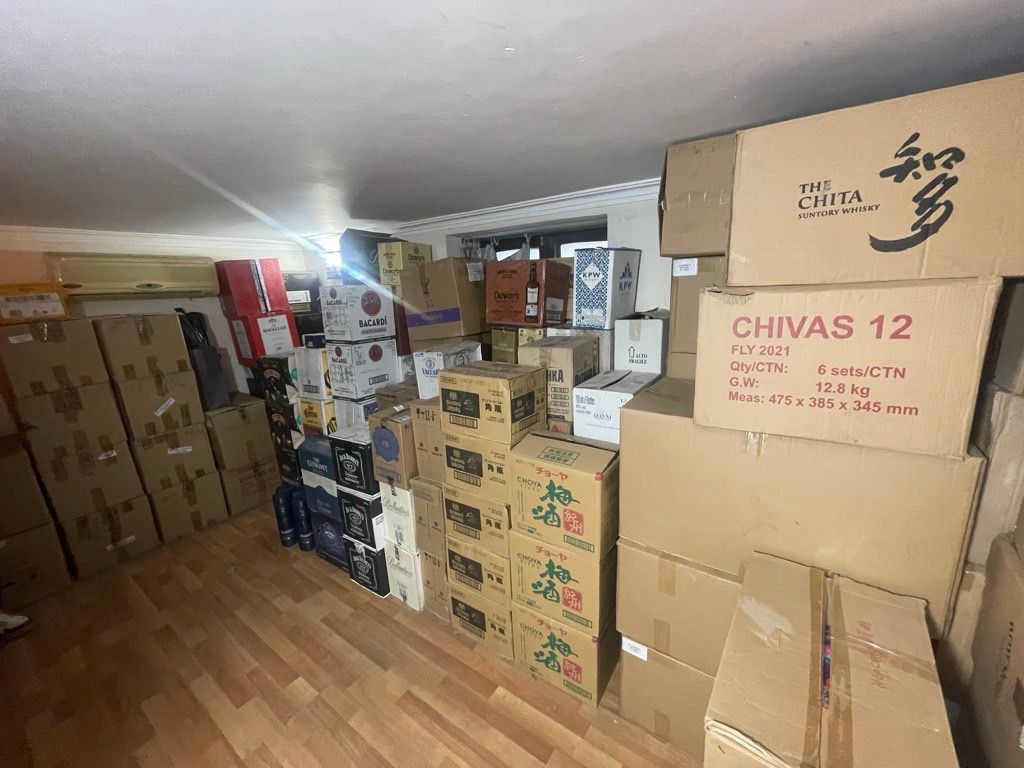 Bán nhà Hai Bà Trưng - diện tích 28m2 2 tầng - ô tô đỗ cửa - giá 4,9 tỷ