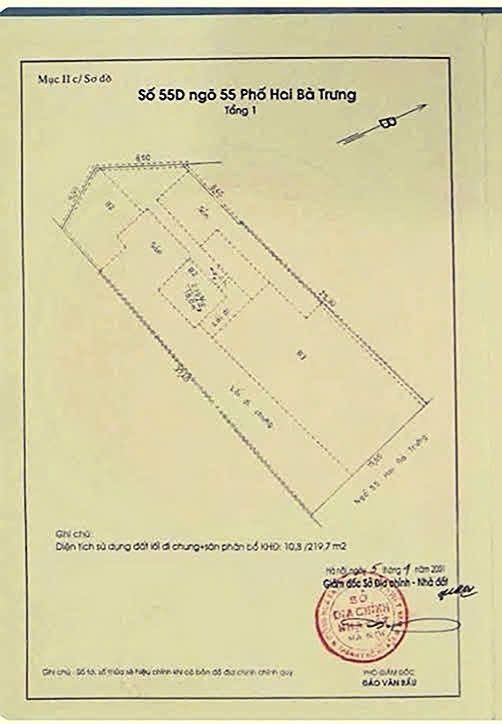 Bán nhà Hai Bà Trưng - diện tích 28m2 2 tầng - ô tô đỗ cửa - giá 4,9 tỷ