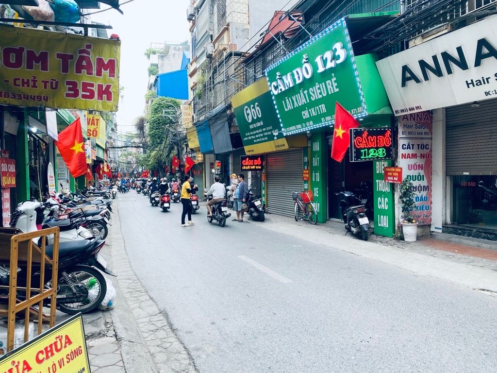 Bán nhà Khương Trung - diện tích 53.5m2 3 tầng - Mặt phố vỉa hè ô tô tránh - giá 17,1 tỷ