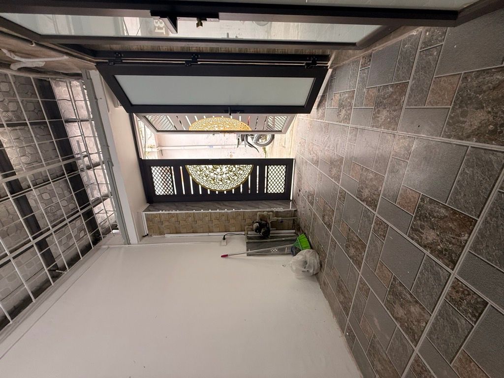 Bán nhà Tương Mai - diện tích 60m2 1 tầng - Tập thể tầng 1 sát phố - giá 4,2 tỷ