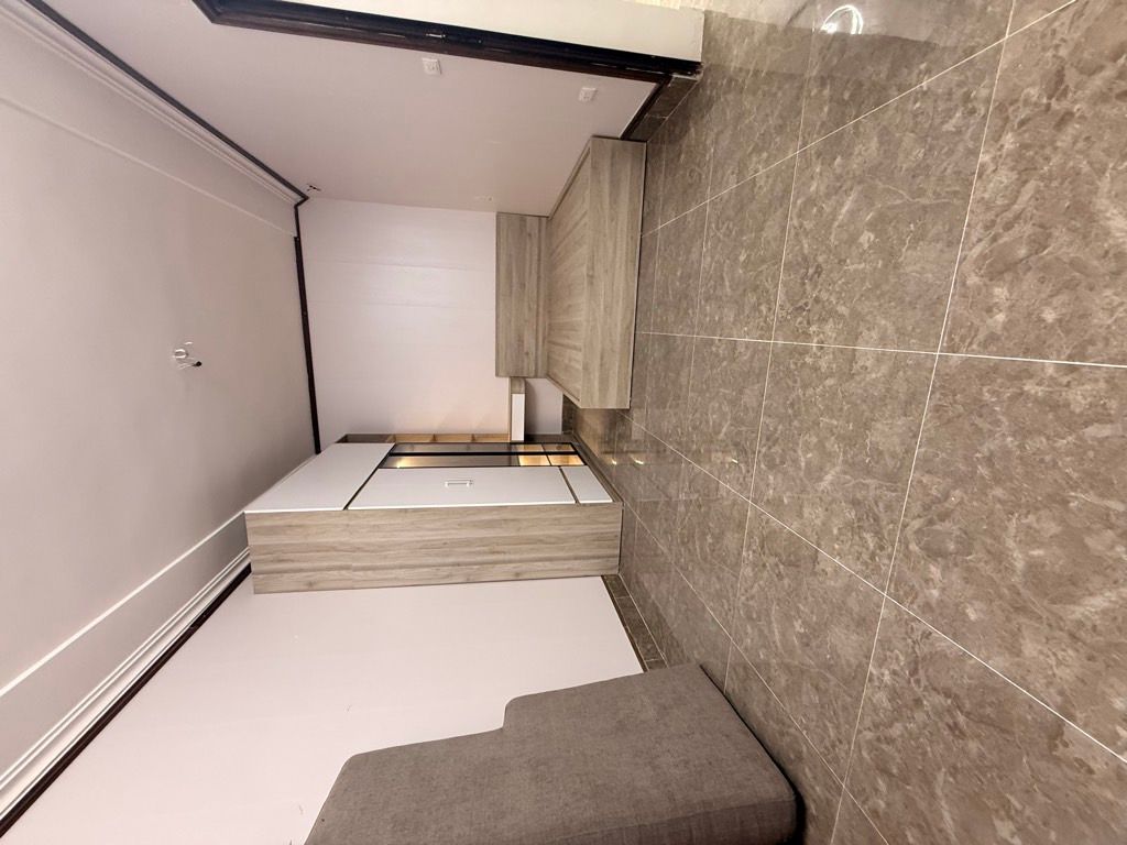 Bán nhà Tương Mai - diện tích 60m2 1 tầng - Tập thể tầng 1 sát phố - giá 4,2 tỷ