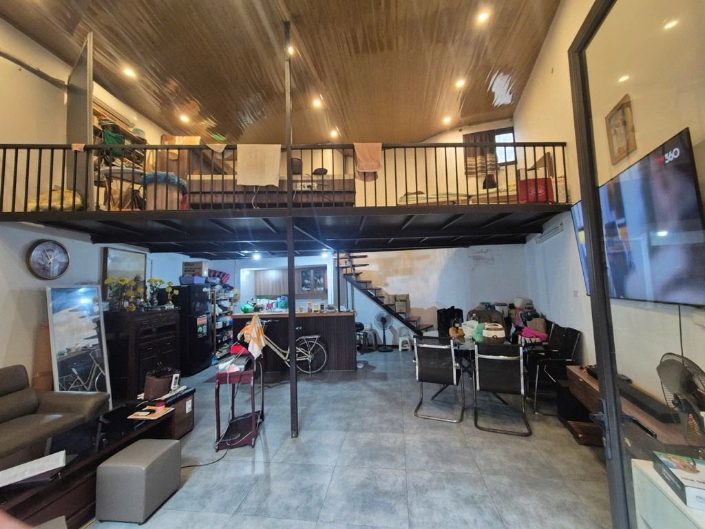 Bán nhà Minh Khai - diện tích 71.2m2 1 tầng - Mặt phố giá rẻ như mặt ngõ - giá 18 tỷ