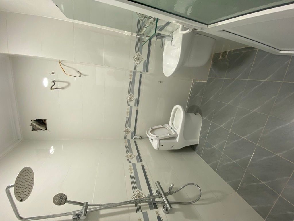 Bán nhà Đông Thiên - diện tích 30m2 5 tầng - ngõ nông gần phố - giá 7,85 tỷ