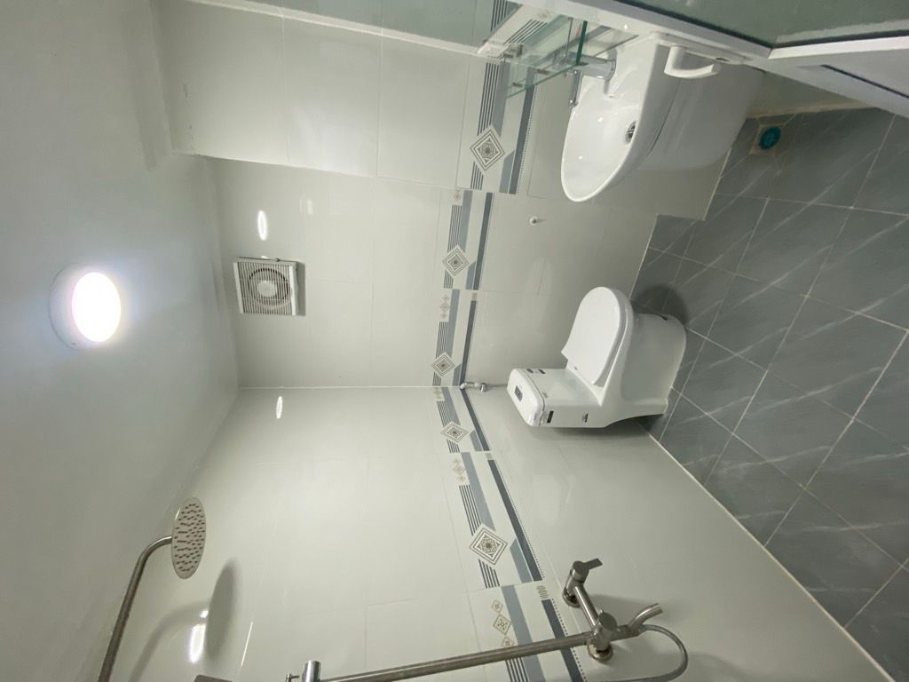 Bán nhà Đông Thiên - diện tích 30m2 5 tầng - ngõ nông gần phố - giá 7,85 tỷ