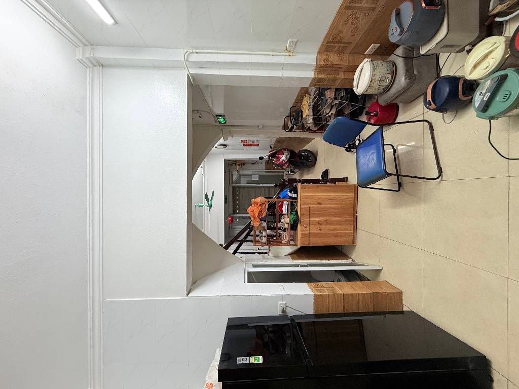 Bán nhà Kim Ngưu - diện tích 35.3m2 4 tầng - Gần phố, ô tô tránh - giá 10 tỷ