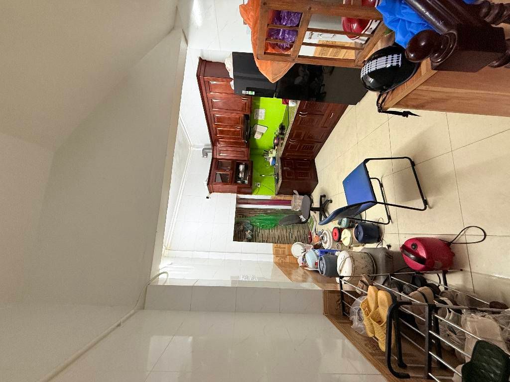 Bán nhà Kim Ngưu - diện tích 35.3m2 4 tầng - Gần phố, ô tô tránh - giá 10 tỷ