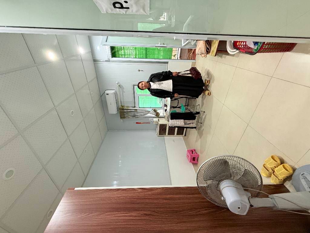 Bán nhà Kim Ngưu - diện tích 35.3m2 4 tầng - Gần phố, ô tô tránh - giá 10 tỷ