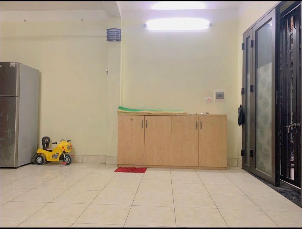 Bán nhà Đông Thiên - diện tích 35m2 2 tầng - ô tô qua lại - giá 3,6 tỷ