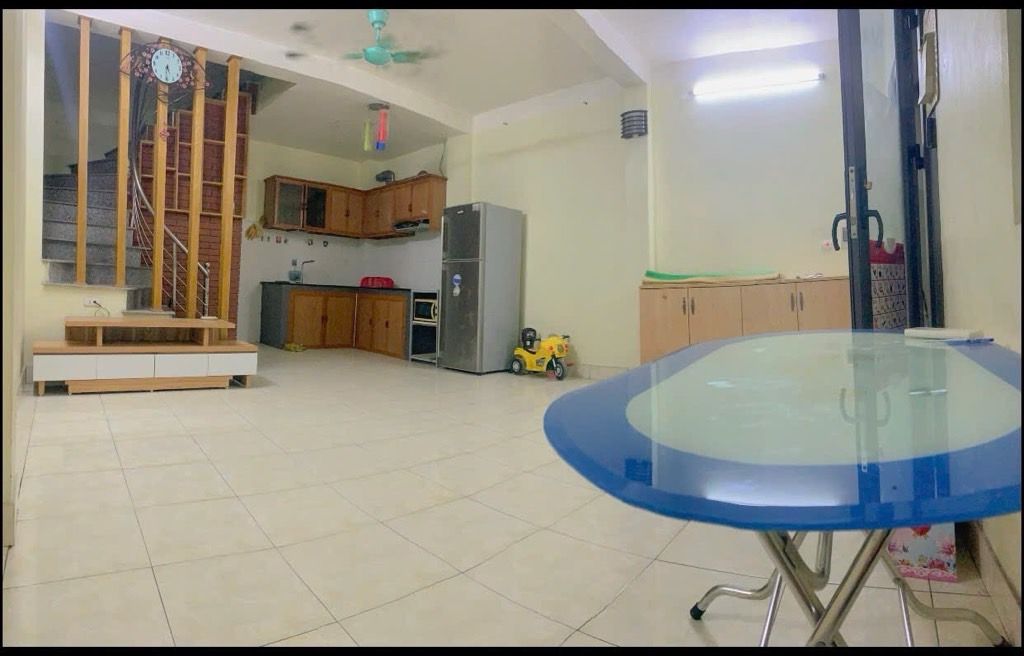 Bán nhà Đông Thiên - diện tích 35m2 2 tầng - ô tô qua lại - giá 3,6 tỷ