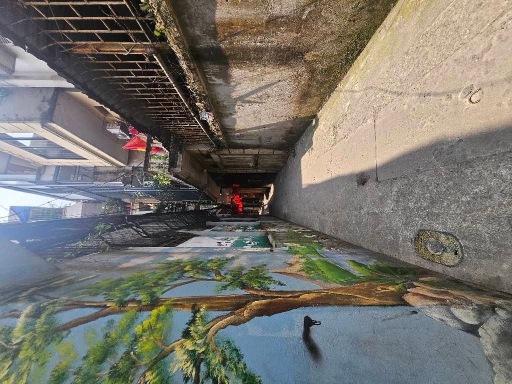 Bán nhà Hòa Bình - diện tích 50m2 1 tầng - ô tô tránh - giá 12,5 tỷ