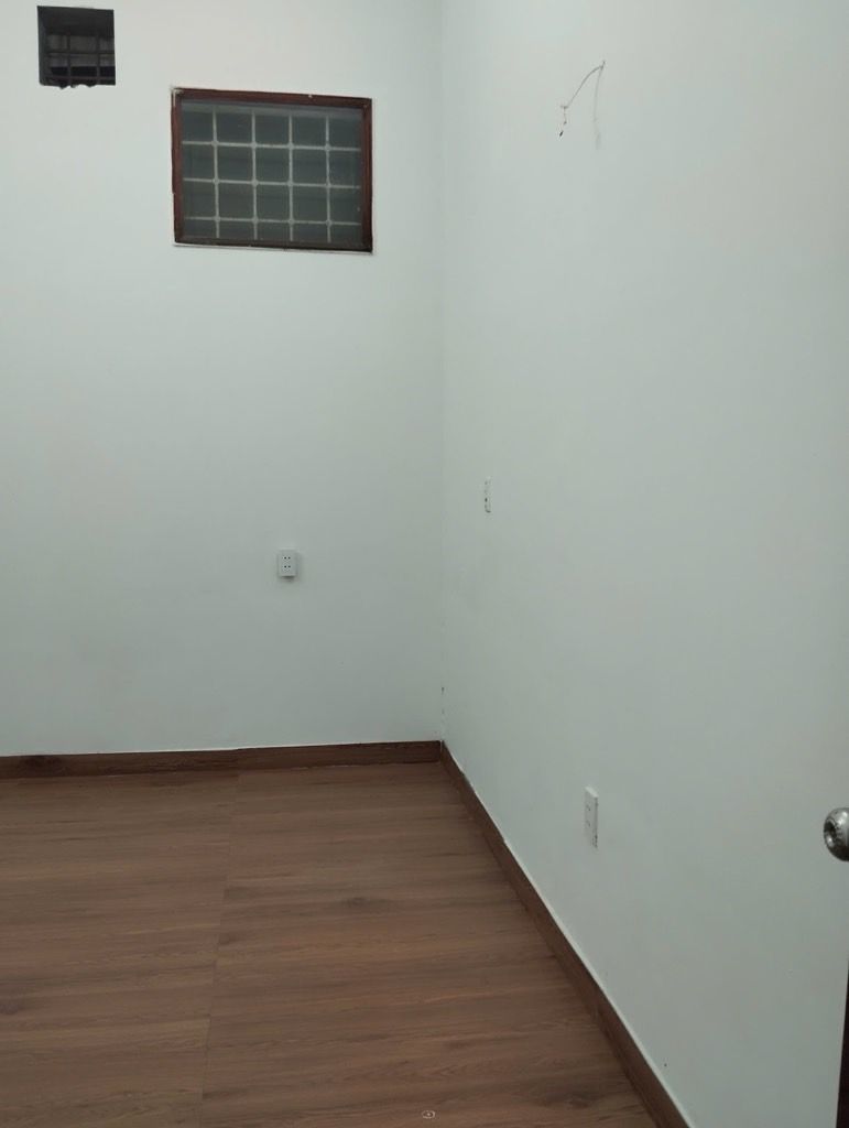 Bán nhà Thái Thịnh - diện tích 50.5m2 4 tầng - mặt ngõ ô tô tránh - giá 22 tỷ