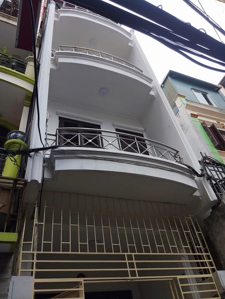 Bán nhà Thái Thịnh - diện tích 50.5m2 4 tầng - mặt ngõ ô tô tránh - giá 22 tỷ