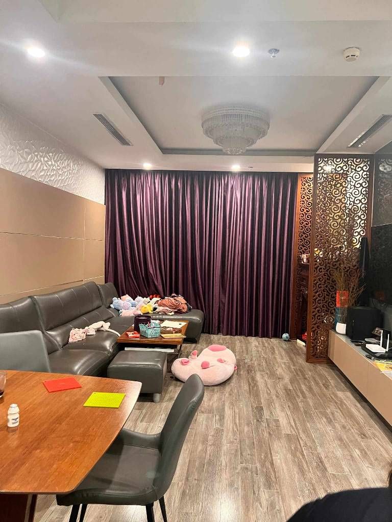 Bán nhà Nguyễn Trãi - diện tích 123m2 12 tầng - Căn hộ cao cấp Royal City - giá 19,5 tỷ