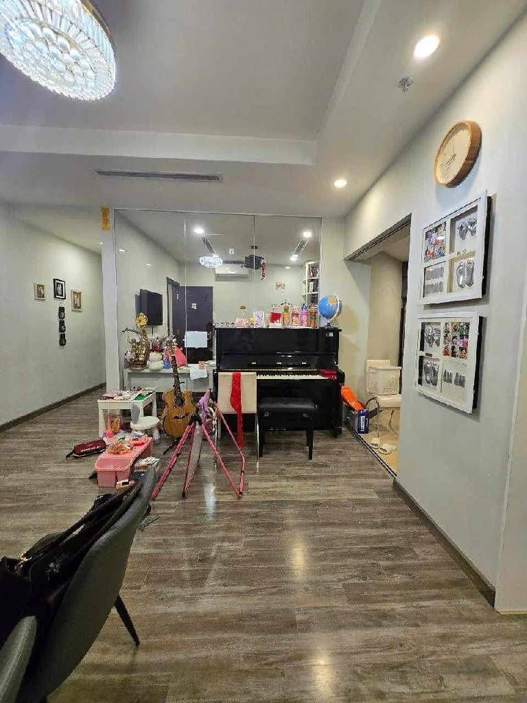 Bán nhà Nguyễn Trãi - diện tích 123m2 12 tầng - Căn hộ cao cấp Royal City - giá 19,5 tỷ