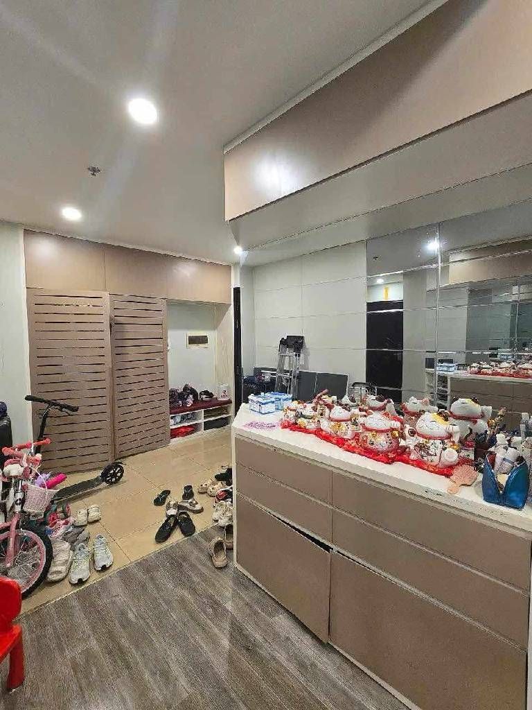 Bán nhà Nguyễn Trãi - diện tích 123m2 12 tầng - Căn hộ cao cấp Royal City - giá 19,5 tỷ