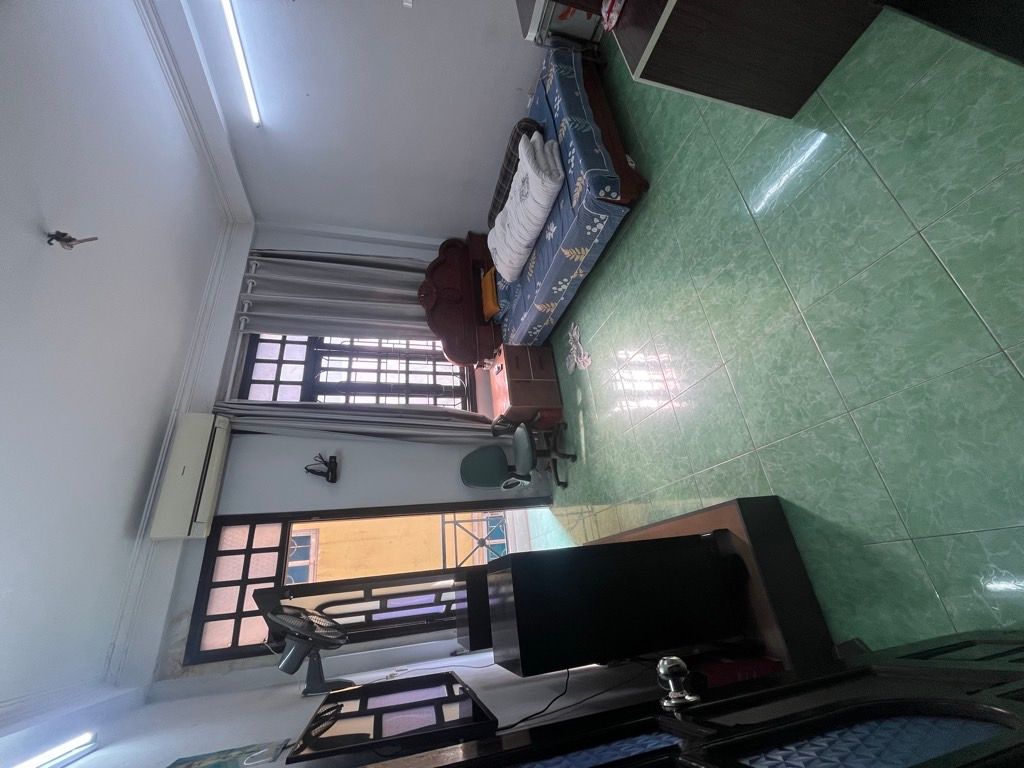 Bán nhà Trần Khát Chân - diện tích 36m2 5 tầng - Nhà đẹp hiếm có - giá 11,8 tỷ