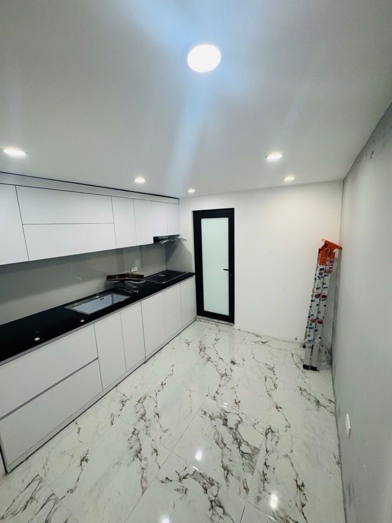 Bán nhà Tân Mai - diện tích 32m2 3 tầng - 2 mặt ngõ - giá 6,8 tỷ