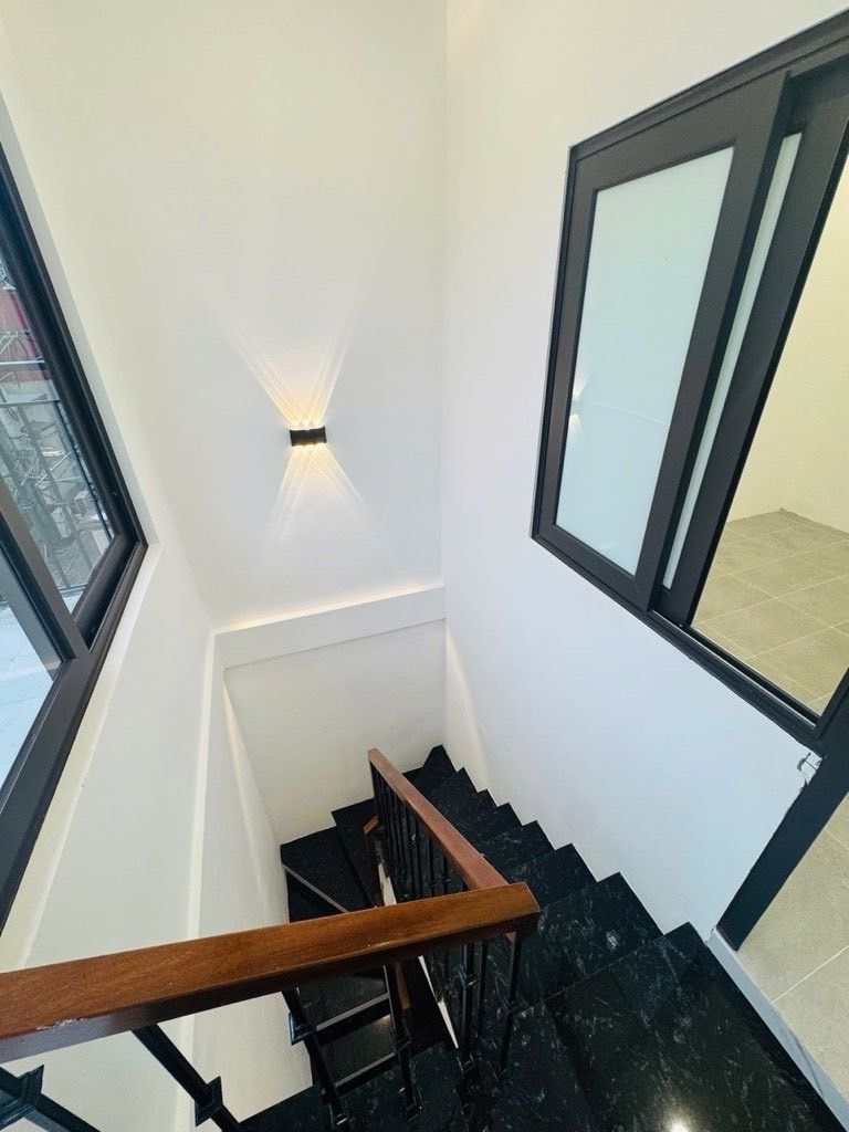 Bán nhà Tân Mai - diện tích 32m2 3 tầng - 2 mặt ngõ - giá 6,8 tỷ