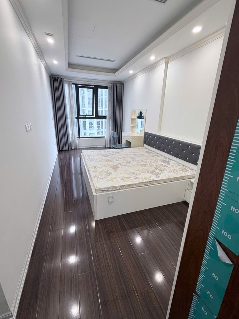 Bán nhà Lĩnh Nam - diện tích 80m2 6 tầng - Sổ đỏ chính chủ - giá 7,8 tỷ