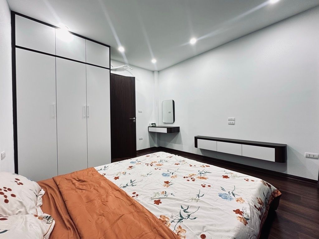 Bán nhà Hoàng Liệt - diện tích 23.8m2 4 tầng - Ô tô dừng đỗ cổng - giá 8,5 tỷ