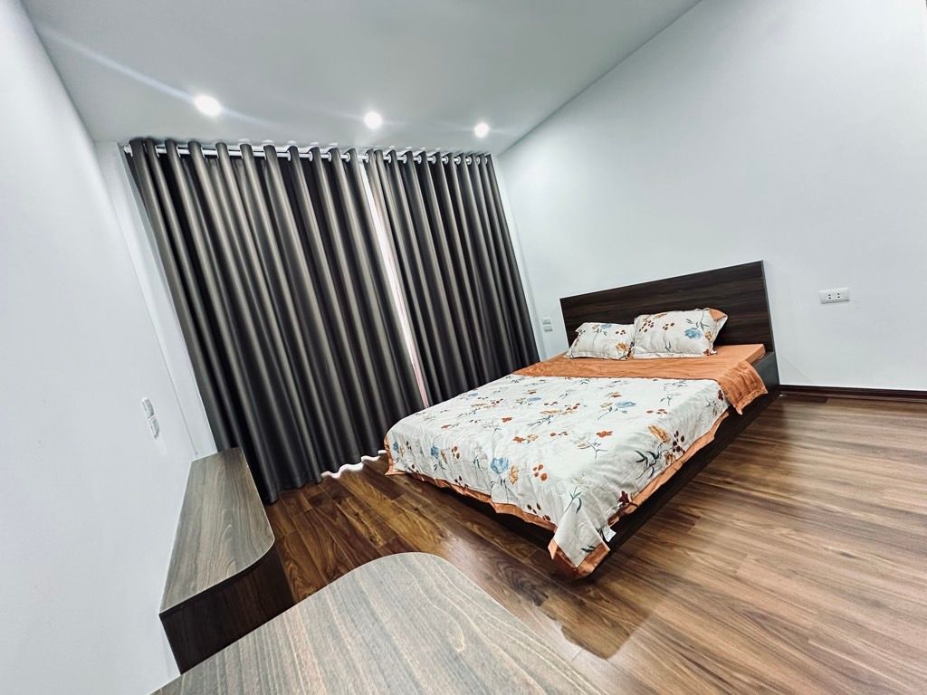 Bán nhà Hoàng Liệt - diện tích 23.8m2 4 tầng - Ô tô dừng đỗ cổng - giá 8,5 tỷ