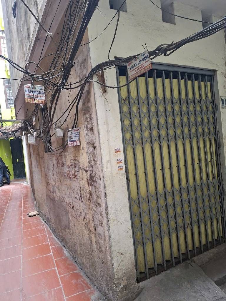 Bán nhà Gốc Đề - diện tích 40m2 3 tầng - nhà 3.5 tầng dân xây - giá 8,5 tỷ