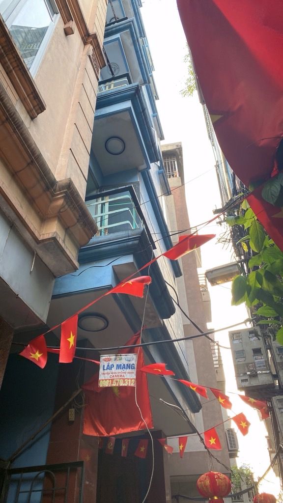 Bán nhà Tam Trinh - diện tích 109m2 6 tầng - Ngõ thông, kinh doanh sầm uất - giá 18,5 tỷ