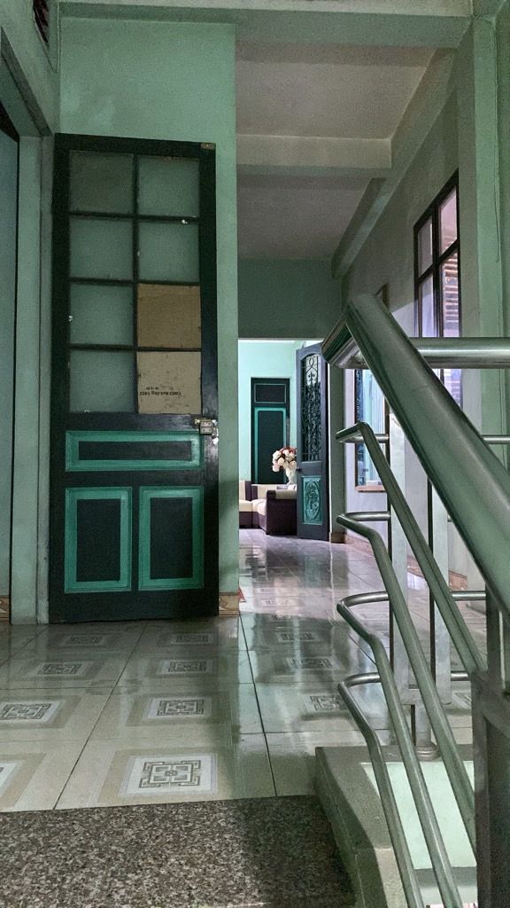 Bán nhà Tam Trinh - diện tích 109m2 6 tầng - Ngõ thông, kinh doanh sầm uất - giá 18,5 tỷ