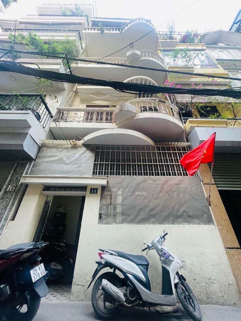Bán nhà Nguyễn Ngọc Nại - diện tích 60.6m2 4 tầng - Ô TÔ THÔNG - giá 20 tỷ