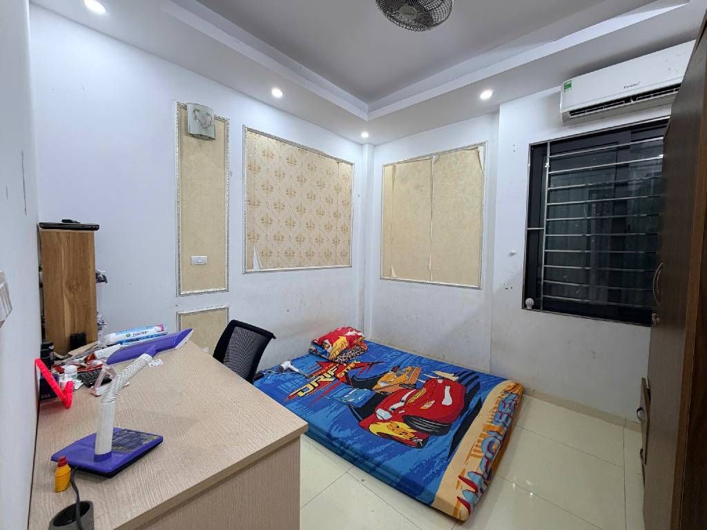 Bán nhà Đông Thiên - diện tích 40.7m2 4 tầng - Nhà đẹp ở luôn - giá 8,9 tỷ