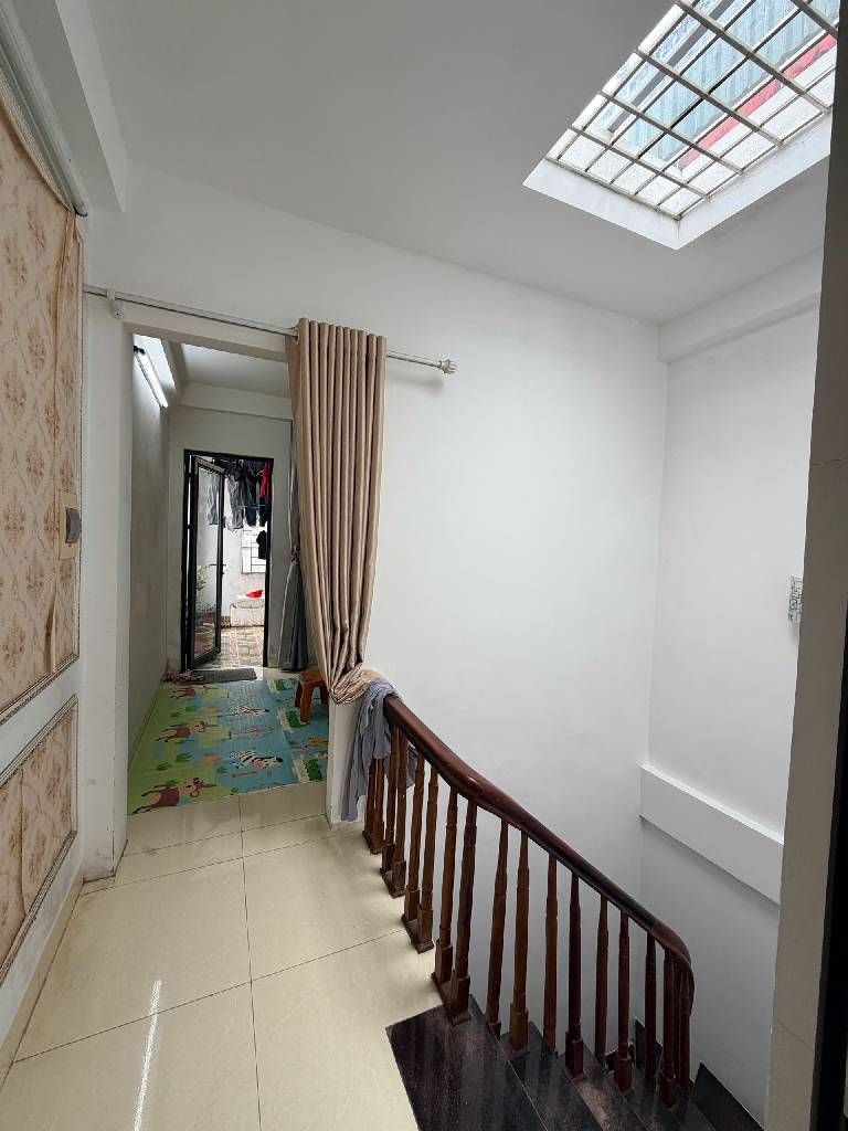 Bán nhà Đông Thiên - diện tích 40.7m2 4 tầng - Nhà đẹp ở luôn - giá 8,9 tỷ