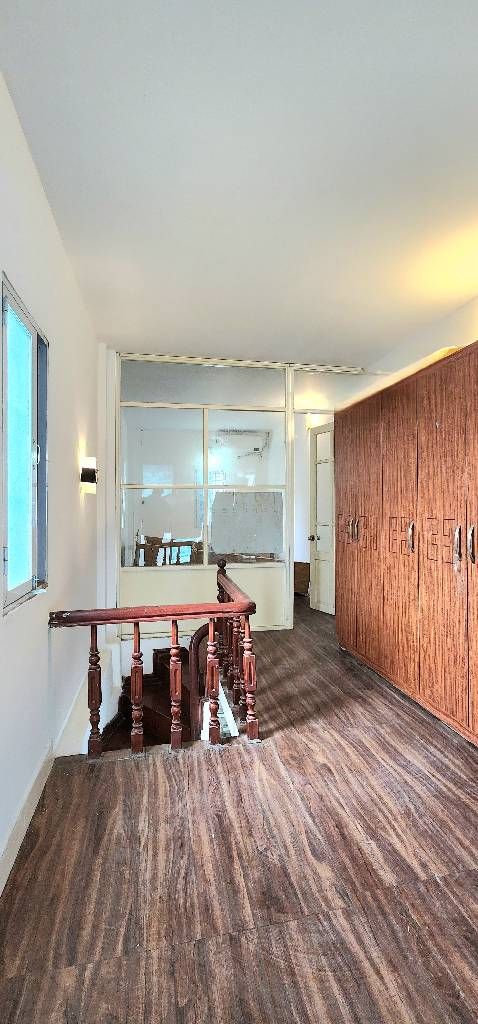 Bán nhà Thái Hà - diện tích 25m2 4 tầng - gần ô tô - giá 5 tỷ