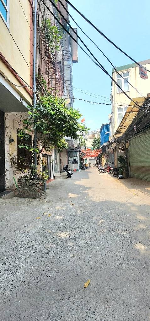 Bán nhà Thái Hà - diện tích 25m2 4 tầng - gần ô tô - giá 5 tỷ