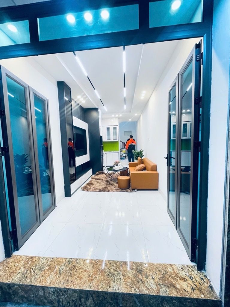 Bán nhà Tam Trinh - diện tích 26,7m2 4 tầng - Sổ đỏ chính chủ - giá 7,4 tỷ