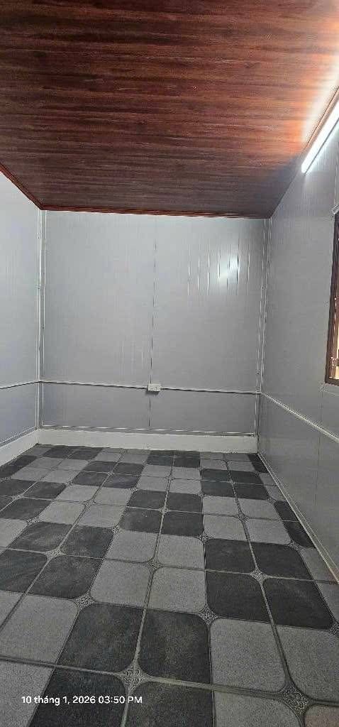 Bán nhà Chợ Khâm Thiên - diện tích 20m2 5 tầng - Nhà đẹp ở luôn, ngõ thông ra hồ - giá 5,35 tỷ