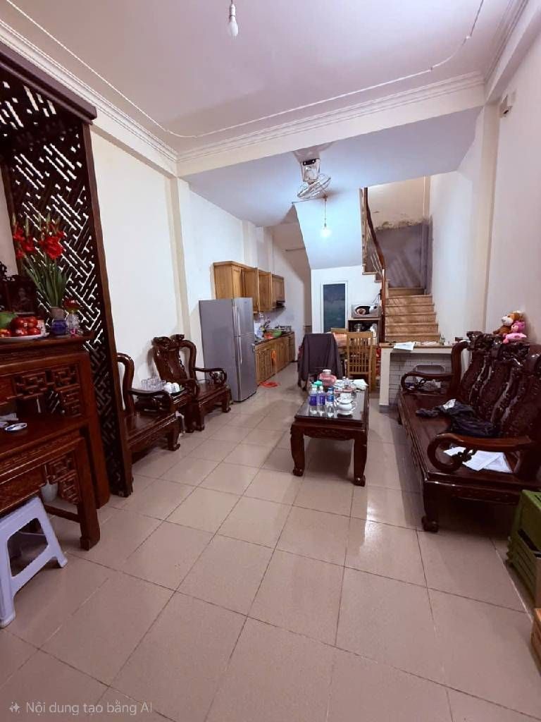 Bán nhà Nguyễn Khoái - diện tích 39,3m2 4 tầng - gần phố - giá 8,5 tỷ