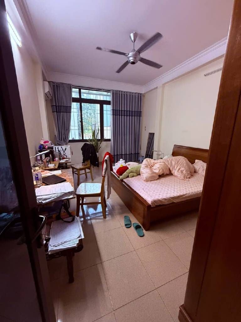 Bán nhà Nguyễn Khoái - diện tích 39,3m2 4 tầng - gần phố - giá 8,5 tỷ