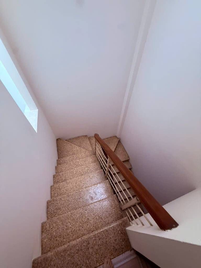 Bán nhà Nguyễn Khoái - diện tích 39,3m2 4 tầng - gần phố - giá 8,5 tỷ