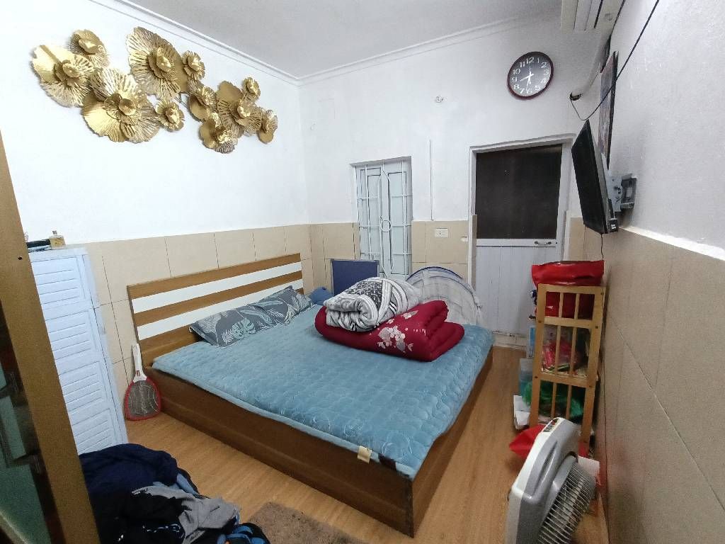 Bán nhà Lĩnh Nam - diện tích 22,9m2 4 tầng - Ô tô tránh - giá 6 tỷ