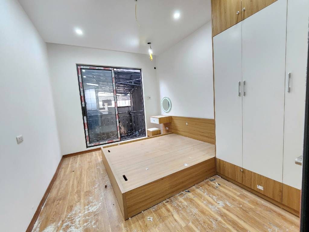 Bán nhà Phố Đại Đồng - diện tích 22,4m2 4 tầng - Ô tô đỗ sát nhà - giá 3,8 tỷ