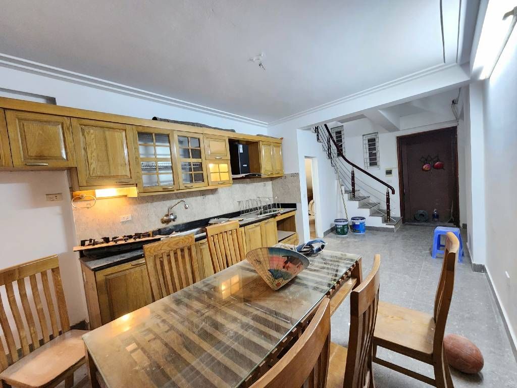 Bán nhà Thanh Lân - diện tích 33m2 5 tầng - Nhà đẹp sát phố - giá 7,1 tỷ