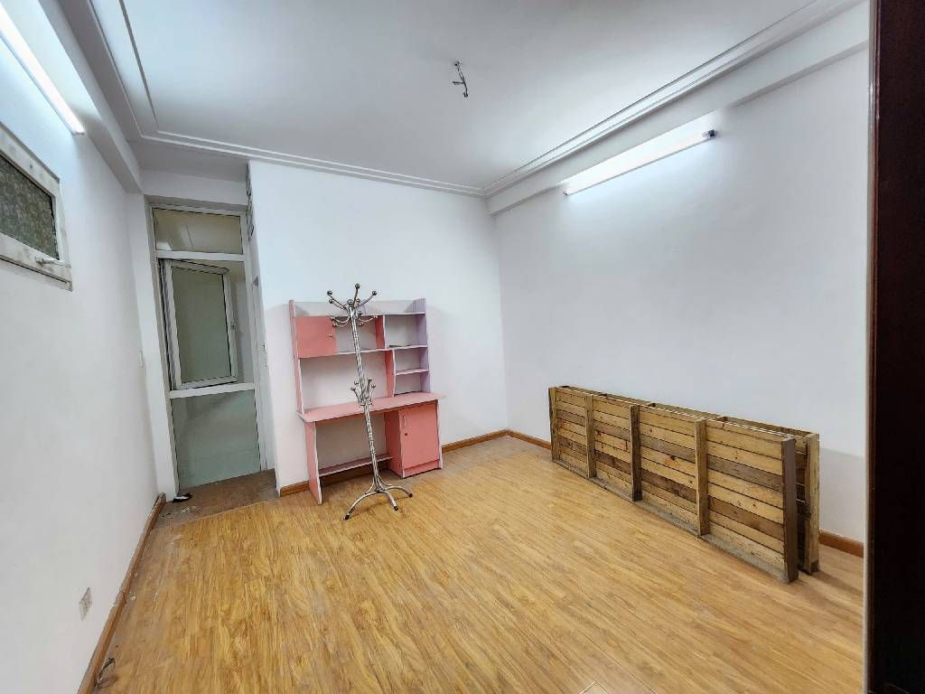 Bán nhà Thanh Lân - diện tích 33m2 5 tầng - Nhà đẹp sát phố - giá 7,1 tỷ