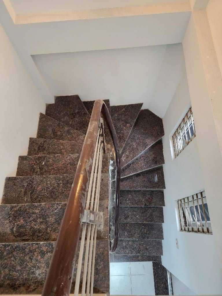 Bán nhà Thanh Lân - diện tích 33m2 5 tầng - Nhà đẹp sát phố - giá 7,1 tỷ