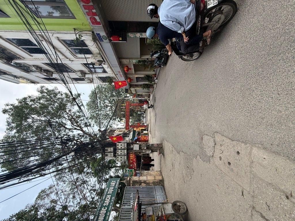 Bán nhà Tựu Liệt - diện tích 100m2 6 tầng - Lô góc - giá 20 tỷ