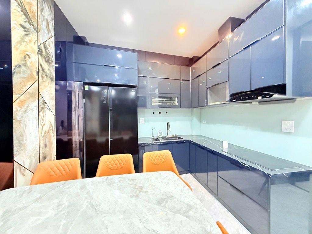 Bán nhà Linh Quang - diện tích 51m2 7 tầng - VIEW HỒ CỰC VIP - giá 18 tỷ