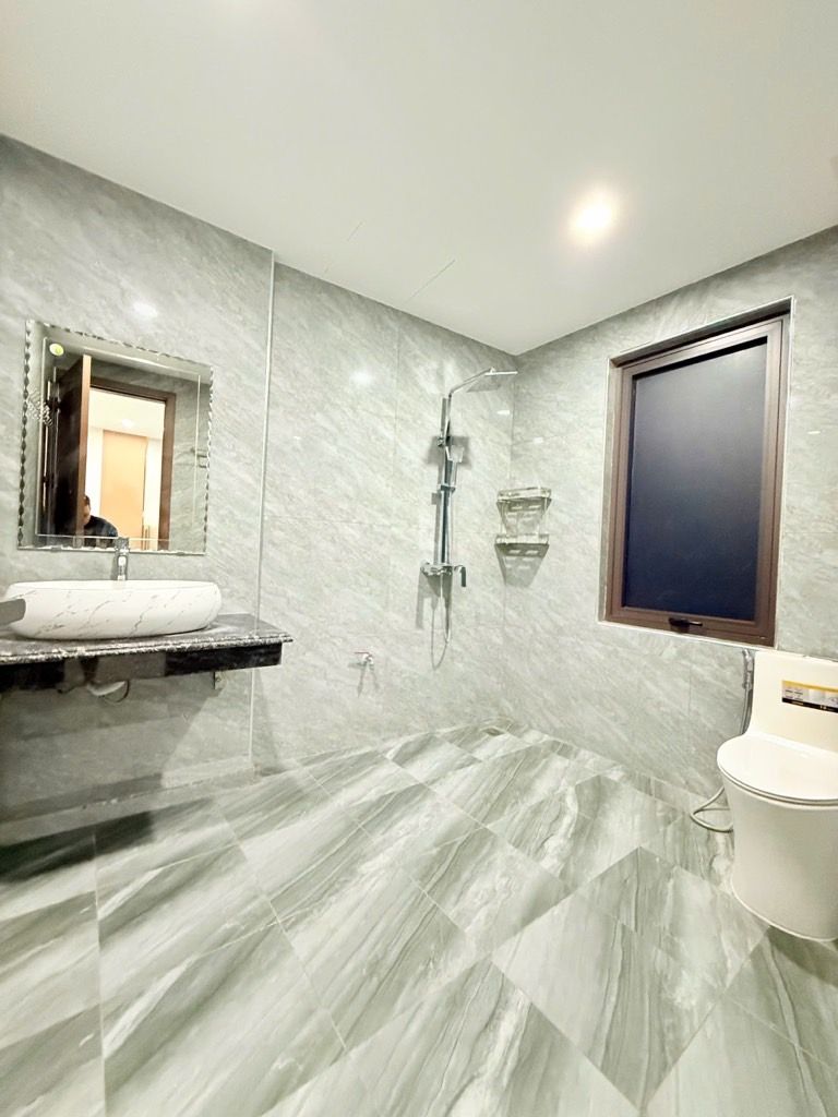 Bán nhà Linh Quang - diện tích 51m2 7 tầng - VIEW HỒ CỰC VIP - giá 18 tỷ