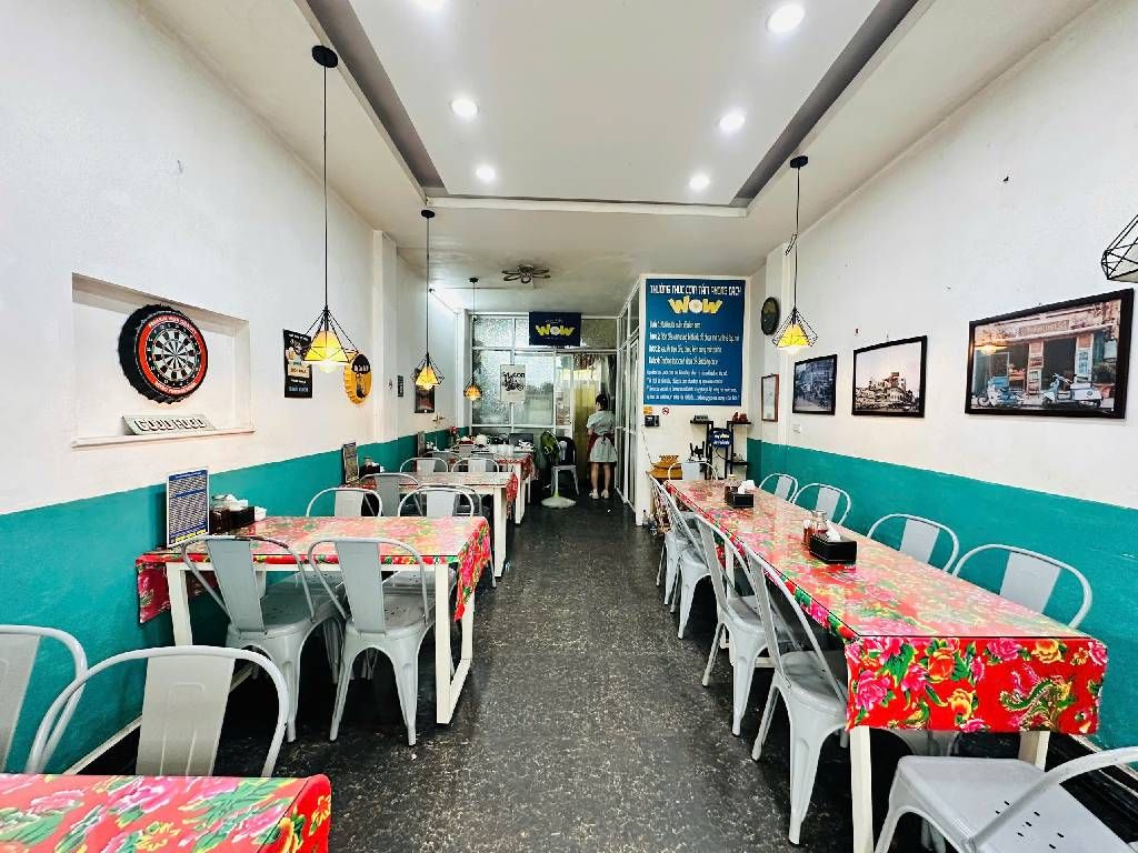 Bán nhà Hoàng Cầu - diện tích 52.2m2 4 tầng - Mặt phố kinh doanh - giá 11,6 tỷ